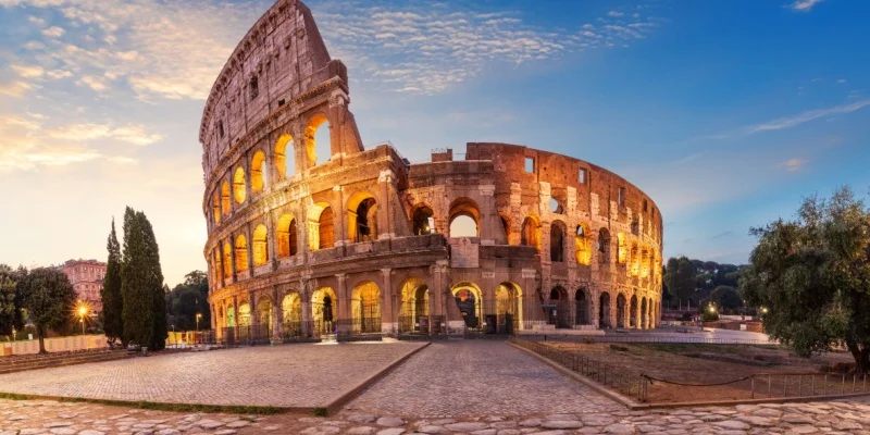 12 Places to Visit in Italy for a Magical Holiday Experience! 1 The Colosseum, Rome