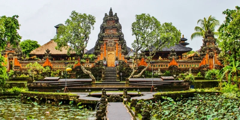 Ultimate Guide to the Best Places to Visit in Bali for First-Time Visitors 10 Taman Ayun Temple