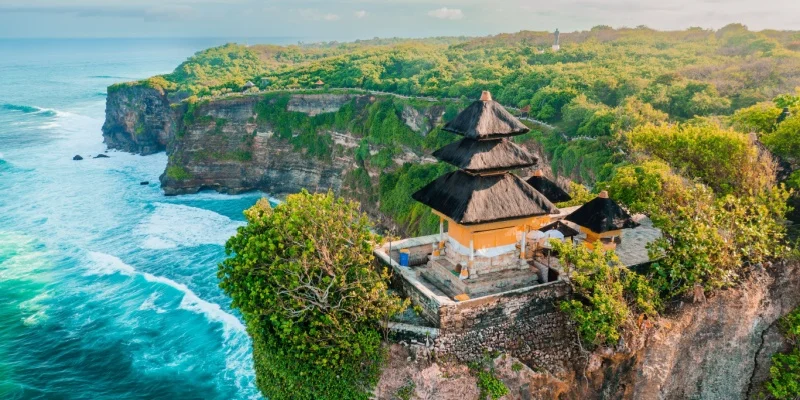 Ultimate Guide to the Best Places to Visit in Bali for First-Time Visitors 1 Uluwatu Temple